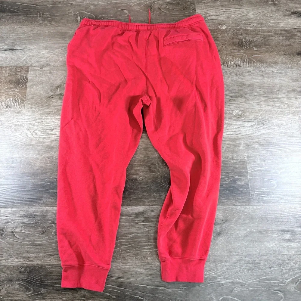 Nike Men's Club Joggers Red‎ Size XXL Nike Swoosh Embroidered *READ*